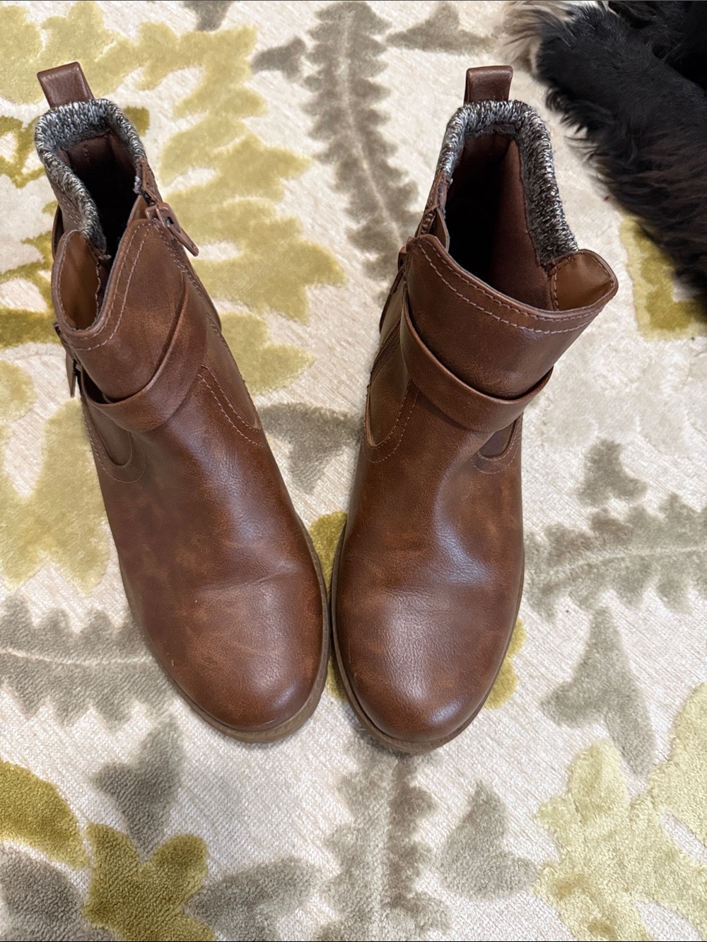 wonder nation Brown Faux-Fur Lined Ankle Booties